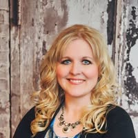 Tara Molina Realtor  - Airdrie & Calgary Re/Max Real Estate