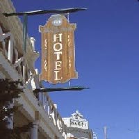 Auditorium Hotel in Nanton