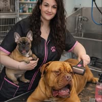 Sabryna Carrière chez Furry Friends